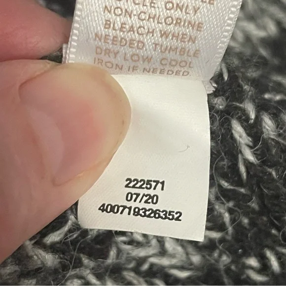 Lauren Conrad Duster Cardigan – Size Small – Black & White - Picture 8 of 10